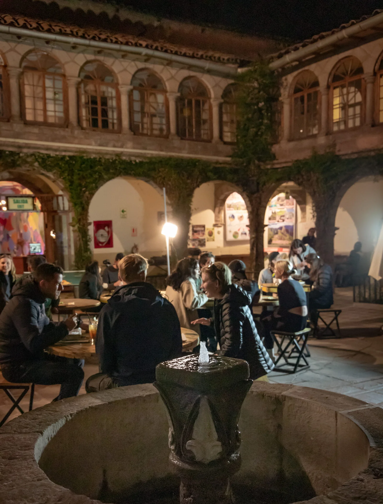 PATIO COMIDAS AL AIRE LIBRE